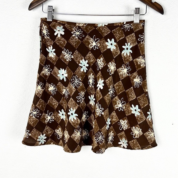 JONATHAN MARTIN | 🌼 Checkered Floral Print Mini Skirt - Picture 4 of 10